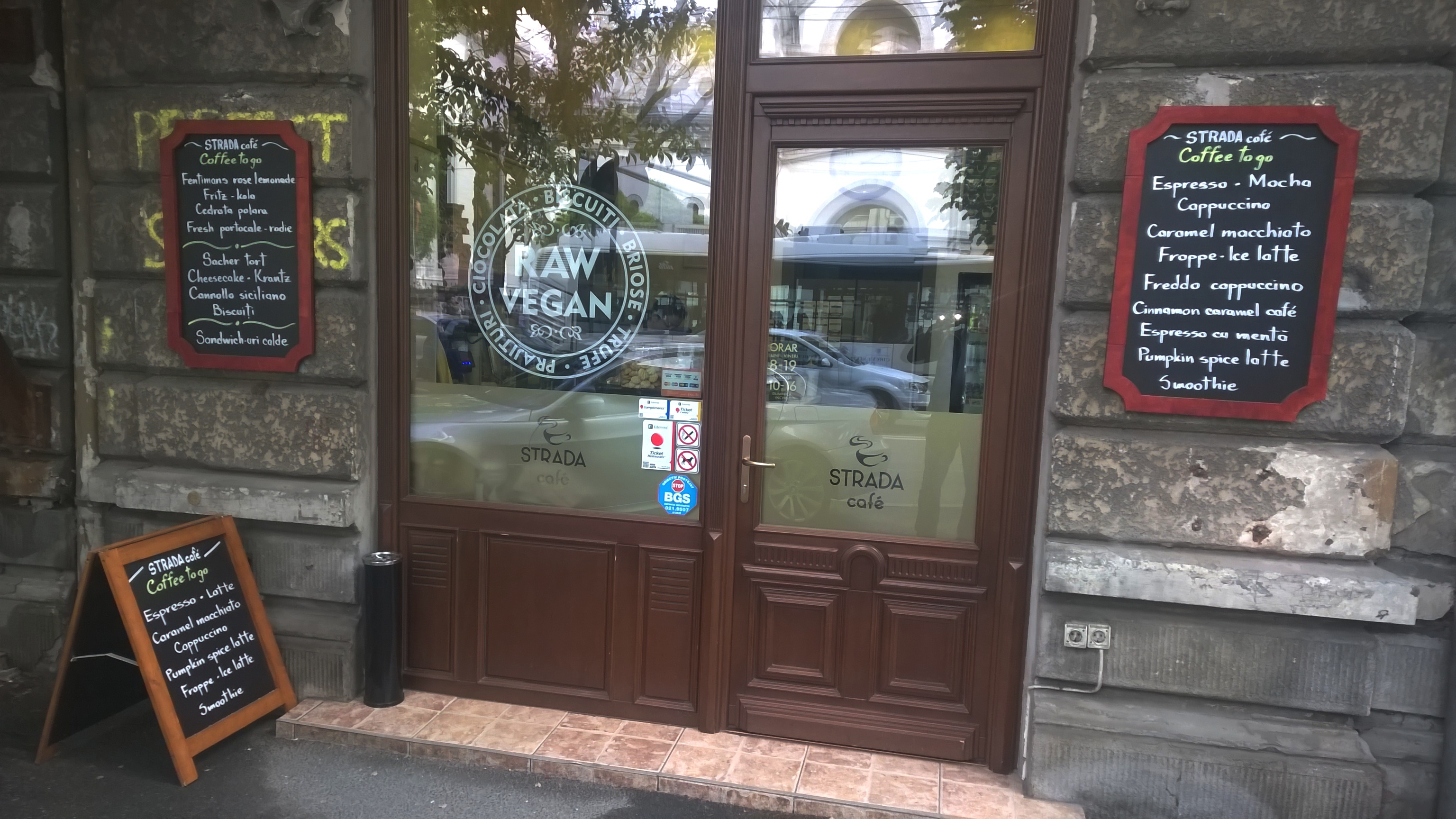 panouri stradale cu rama din lemn