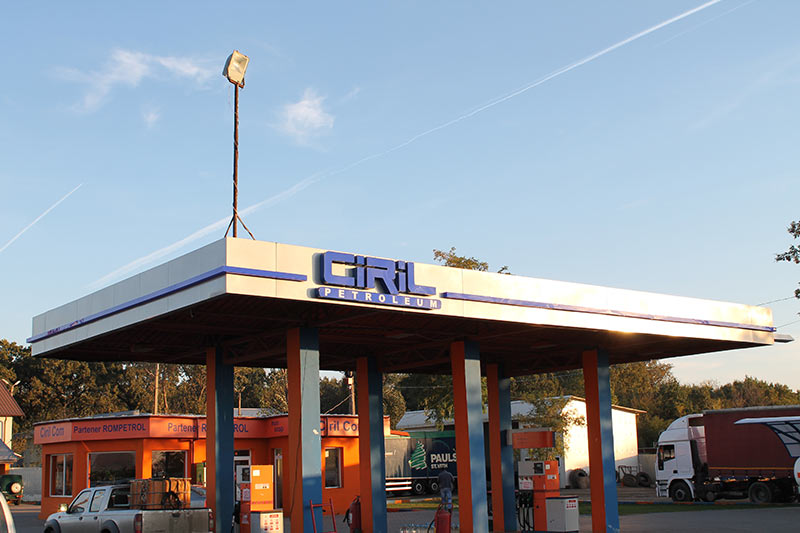 Decorare luminoasa atic statie benzina ciril urziceni day vision